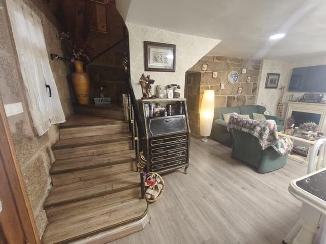 4 chambre Villa/Maison à vendre à O Carballiño avec piscine garage - 230 000 € (Ref: 9998464)