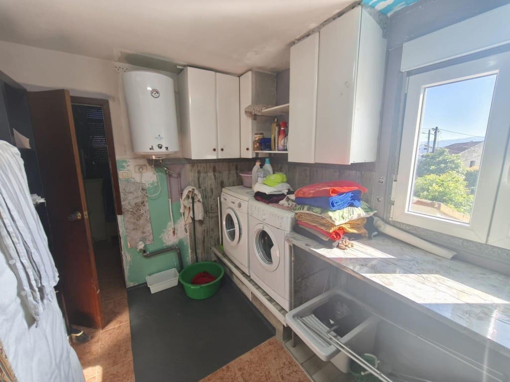 4 Zimmer Villa zu verkaufen in O Carballino mit Pool Garage - 230.000 € (Ref: 9998464)