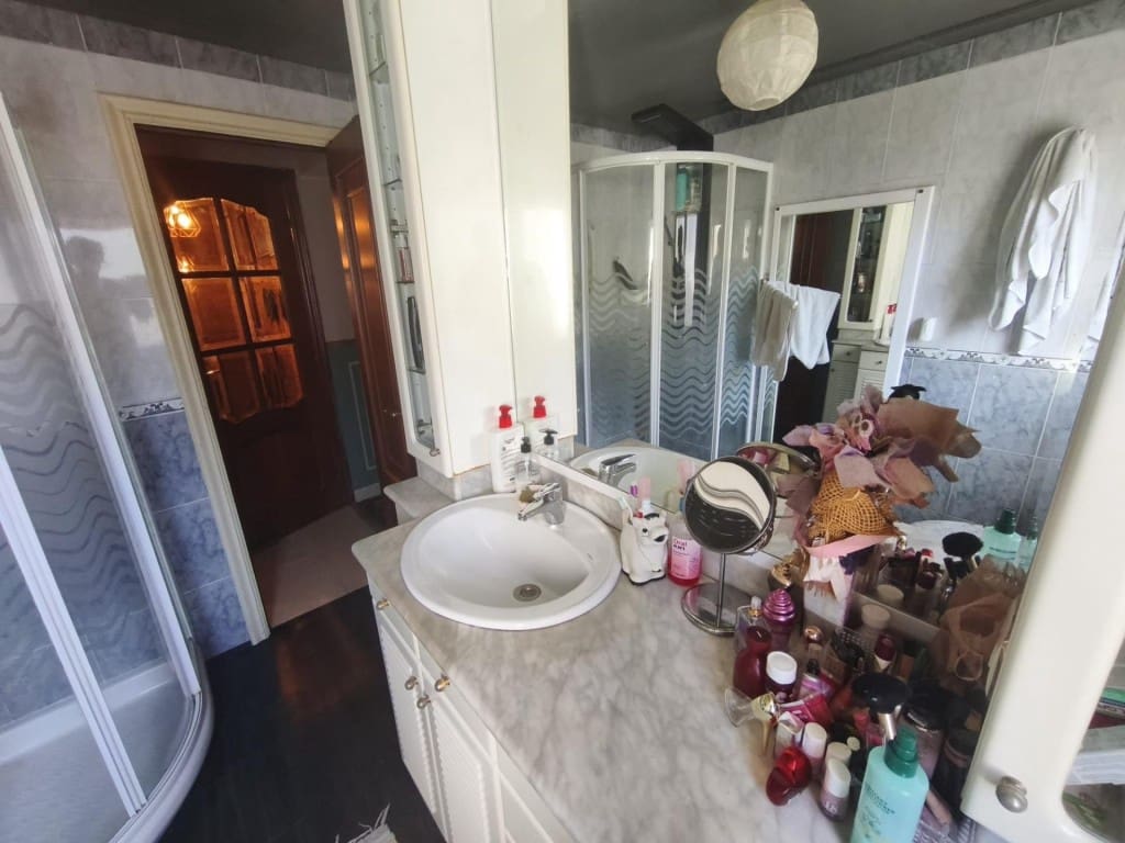 4 Zimmer Villa zu verkaufen in O Carballino mit Pool Garage - 230.000 € (Ref: 9998464)
