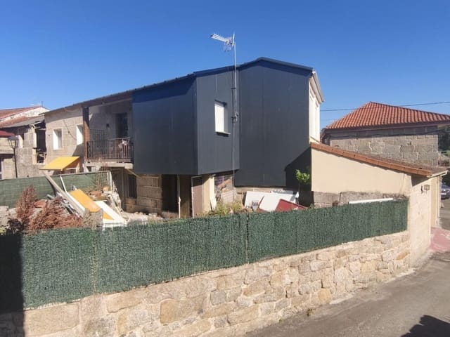 4 chambre Villa/Maison à vendre à O Carballiño avec piscine garage - 230 000 € (Ref: 9998464)