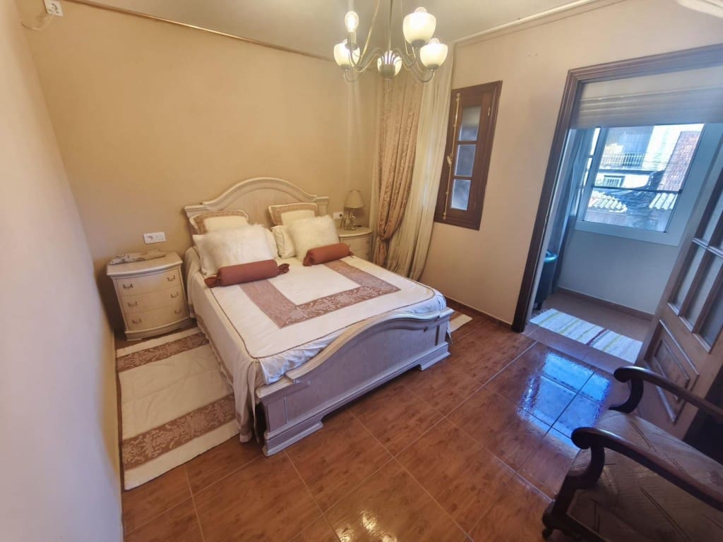 4 Zimmer Villa zu verkaufen in O Carballino mit Pool Garage - 230.000 € (Ref: 9998464)