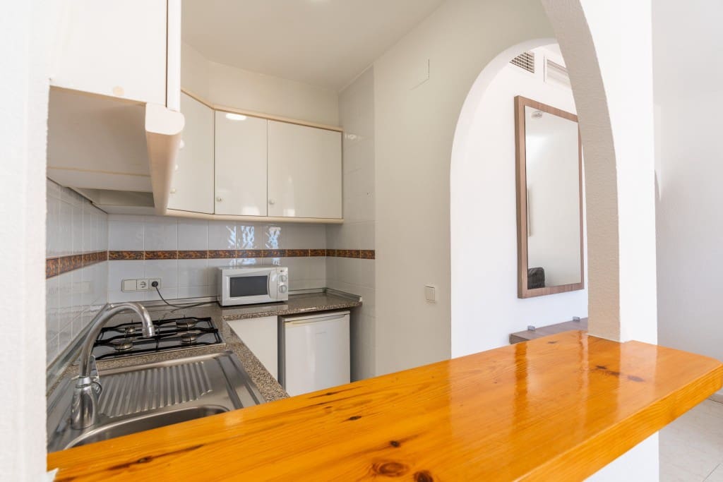 2 soveværelse Villa til salg i Calpe / Calp med swimmingpool - € 270.000 (Ref: 9998467)