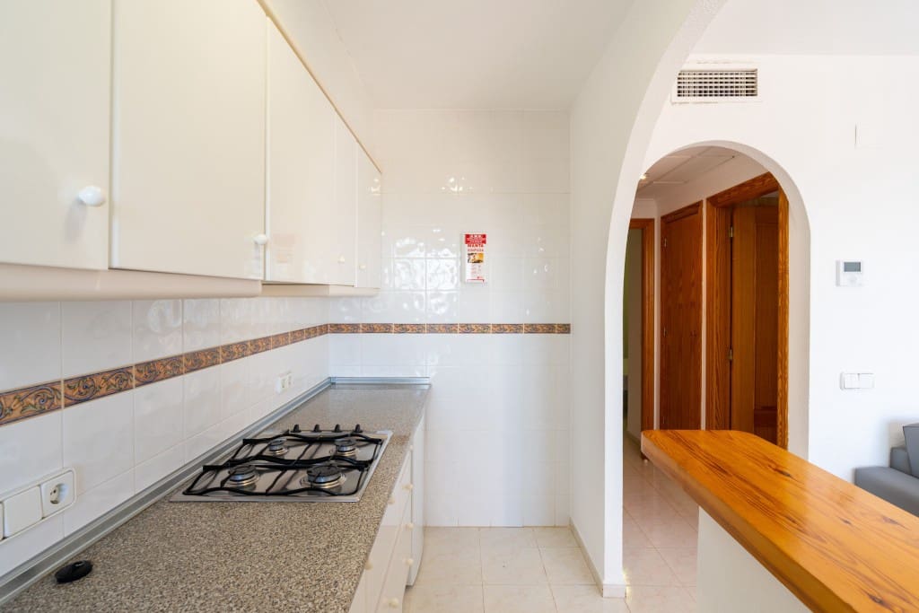 2 soveværelse Villa til salg i Calpe / Calp med swimmingpool - € 270.000 (Ref: 9998467)