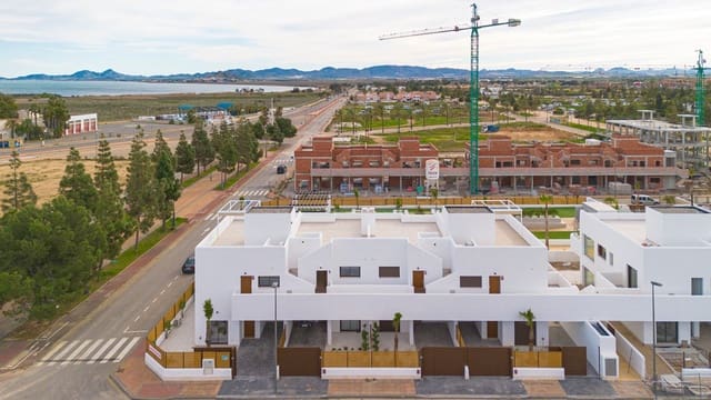 3 soveværelse Villa til salg i Las Lomas de Rame - Bahía Bella, Los Alcázares med swimmingpool - € 439.900 (Ref: 9998476)
