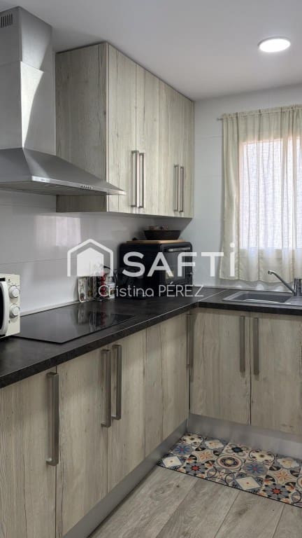 4 sypialnia Dom szeregowy na sprzedaż w Blanes z garażem - 328 000 € (Ref: 9999891)