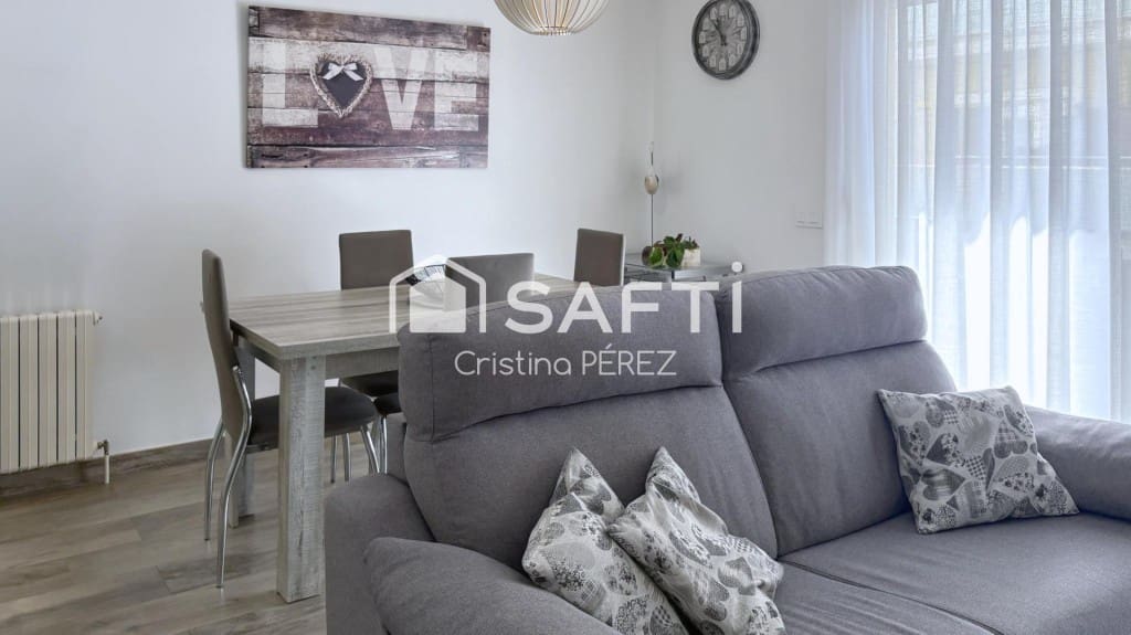 4 sypialnia Dom szeregowy na sprzedaż w Blanes z garażem - 328 000 € (Ref: 9999891)