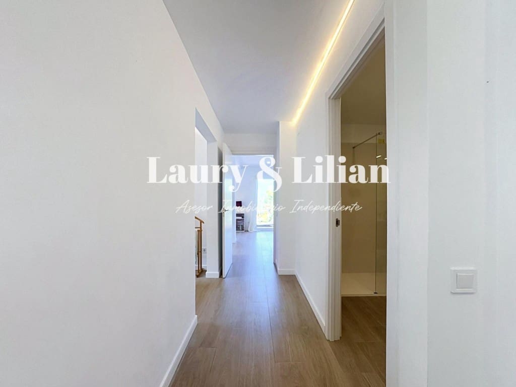 2 soveværelse Lejlighed til salg i Llanca - € 220.000 (Ref: 9999892)