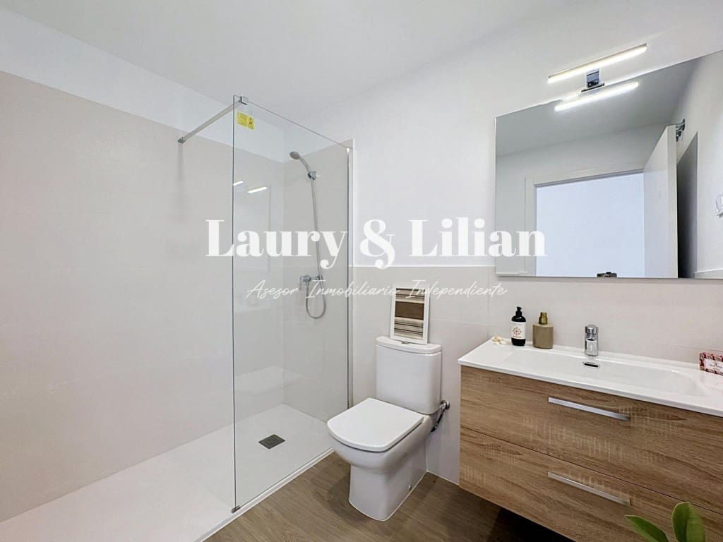 2 soveværelse Lejlighed til salg i Llanca - € 220.000 (Ref: 9999892)
