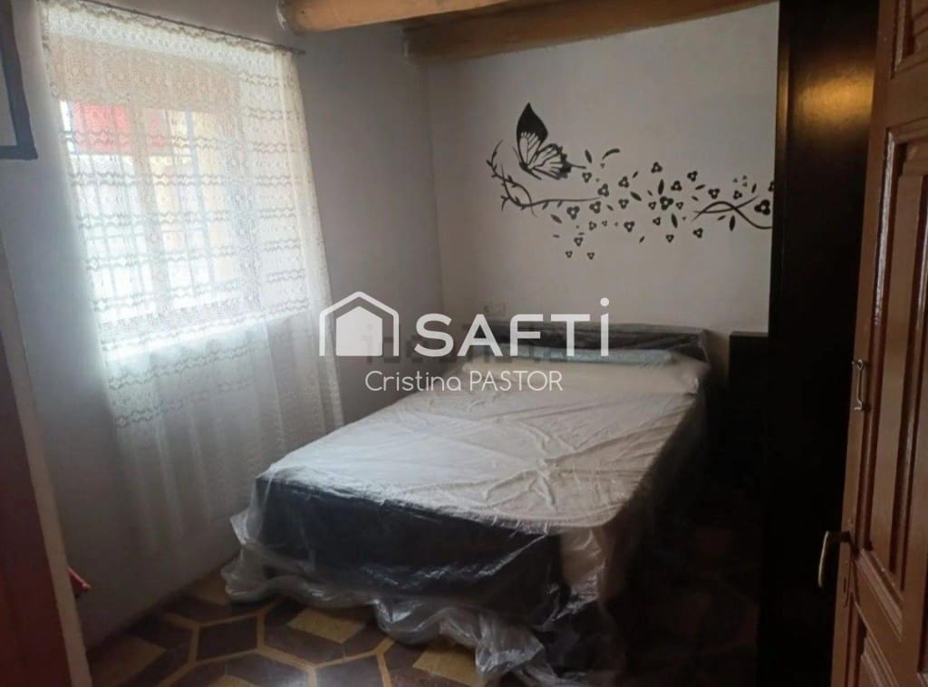 3 chambre Finca/Maison de Campagne à vendre à Santa Cristina de Valmadrigal - 37 000 € (Ref: 9999895)