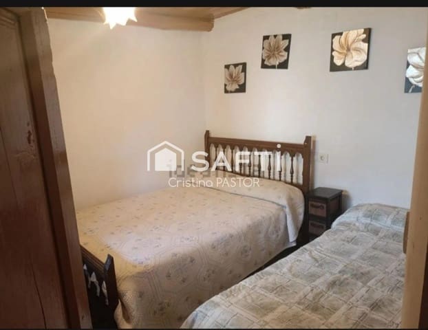3 chambre Finca/Maison de Campagne à vendre à Santa Cristina de Valmadrigal - 37 000 € (Ref: 9999895)