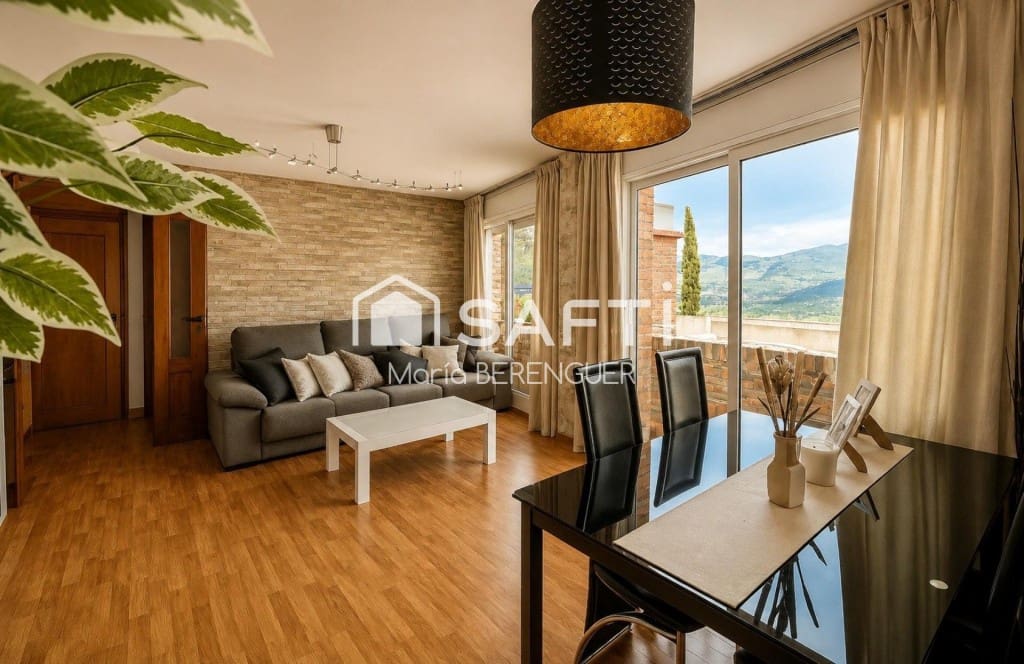 3 sovrum Lägenhet till salu i Sant Feliu de Codines - 239 900 € (Ref: 9999897)
