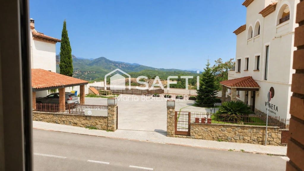 3 sovrum Lägenhet till salu i Sant Feliu de Codines - 239 900 € (Ref: 9999897)