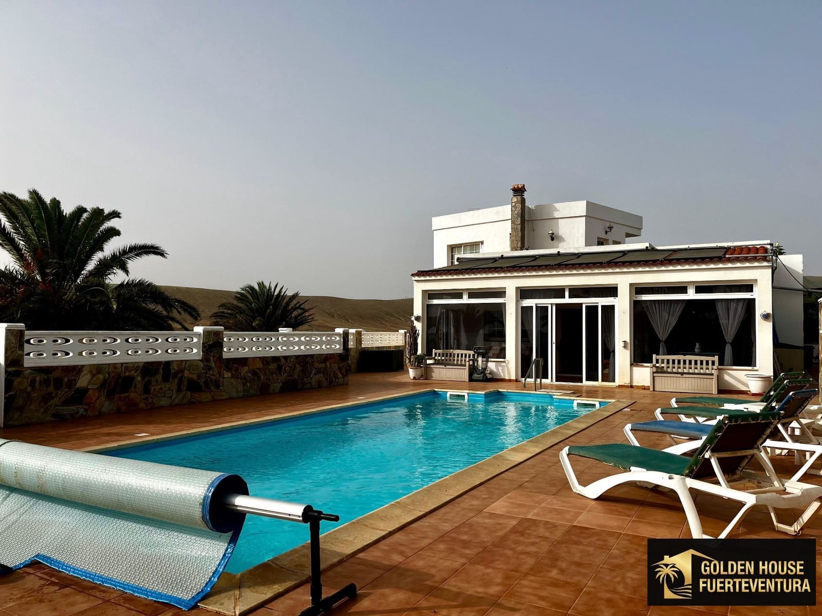 3 makuuhuone Huvila myytävänä paikassa La Oliva mukana uima-altaan 
autotalli - 440 000 € (Ref: 7770454)