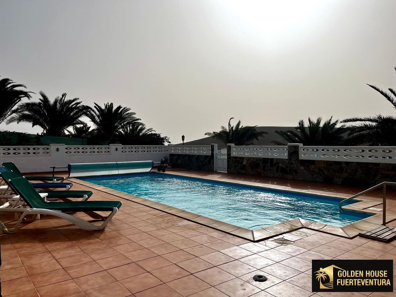 3 makuuhuone Huvila myytävänä paikassa La Oliva mukana uima-altaan 
autotalli - 440 000 € (Ref: 7770454)