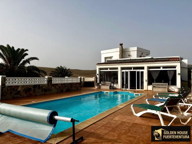 3 camera da letto Villa in vendita in La Oliva con piscina garage - 440.000 € (Rif: 7770454)