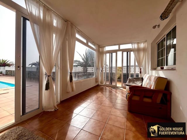 3 camera da letto Villa in vendita in La Oliva con piscina garage - 440.000 € (Rif: 7770454)