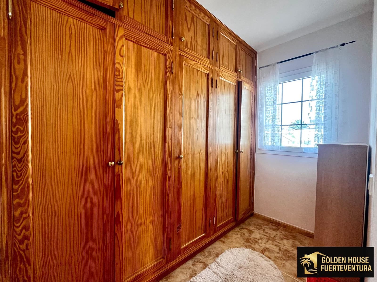 3 makuuhuone Huvila myytävänä paikassa La Oliva mukana uima-altaan 
autotalli - 440 000 € (Ref: 7770454)