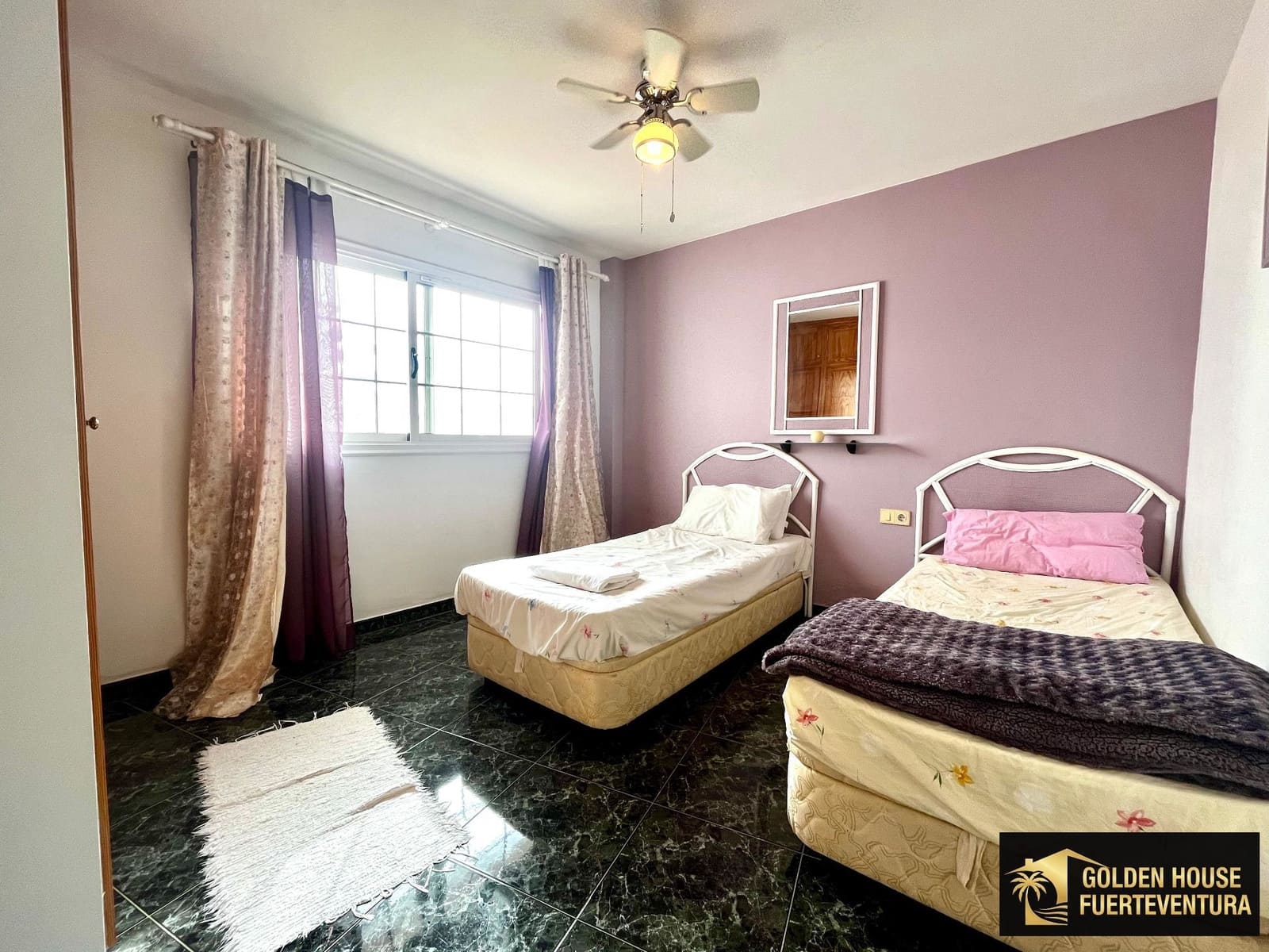 3 makuuhuone Huvila myytävänä paikassa La Oliva mukana uima-altaan 
autotalli - 440 000 € (Ref: 7770454)