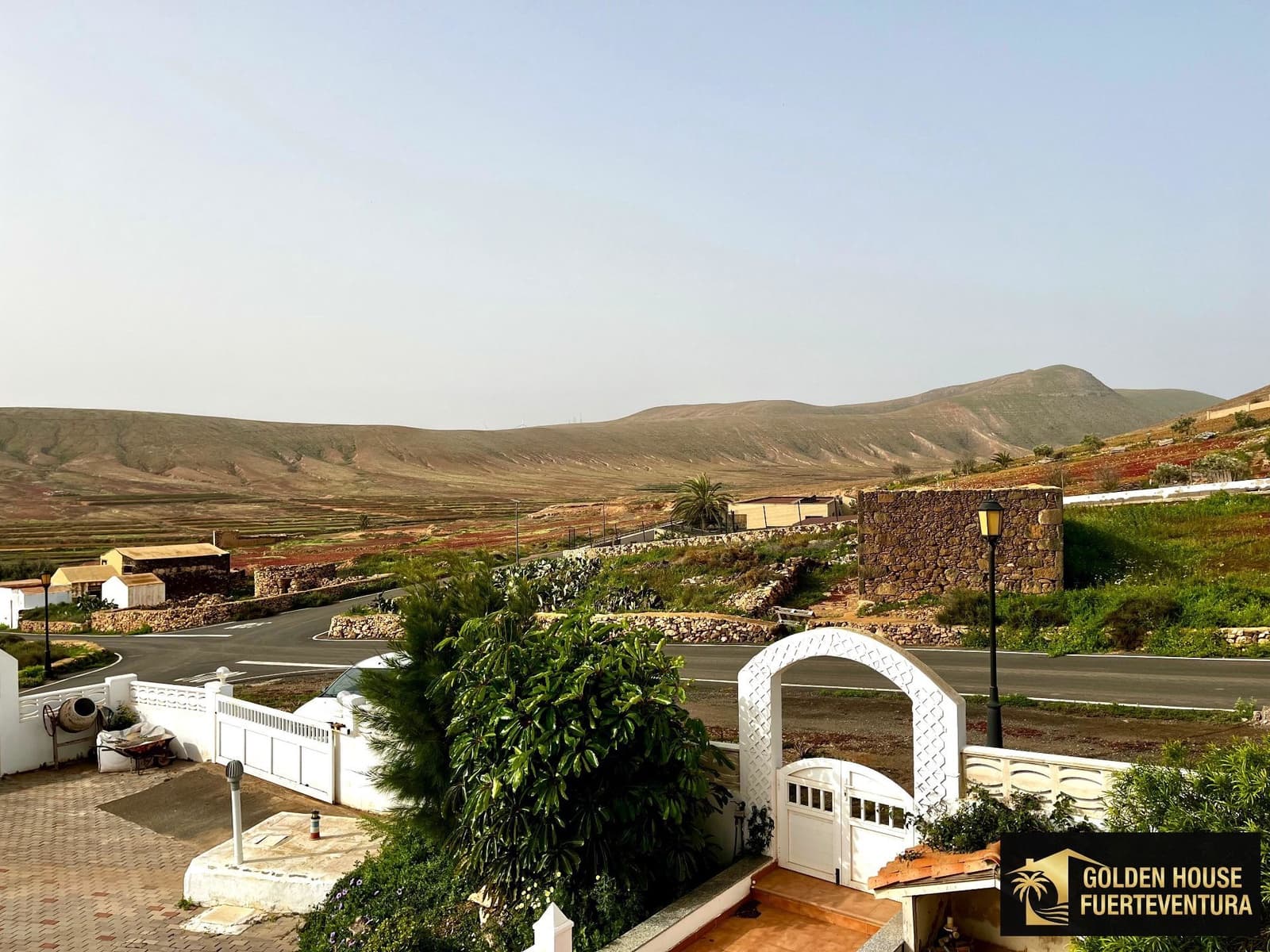 3 makuuhuone Huvila myytävänä paikassa La Oliva mukana uima-altaan 
autotalli - 440 000 € (Ref: 7770454)