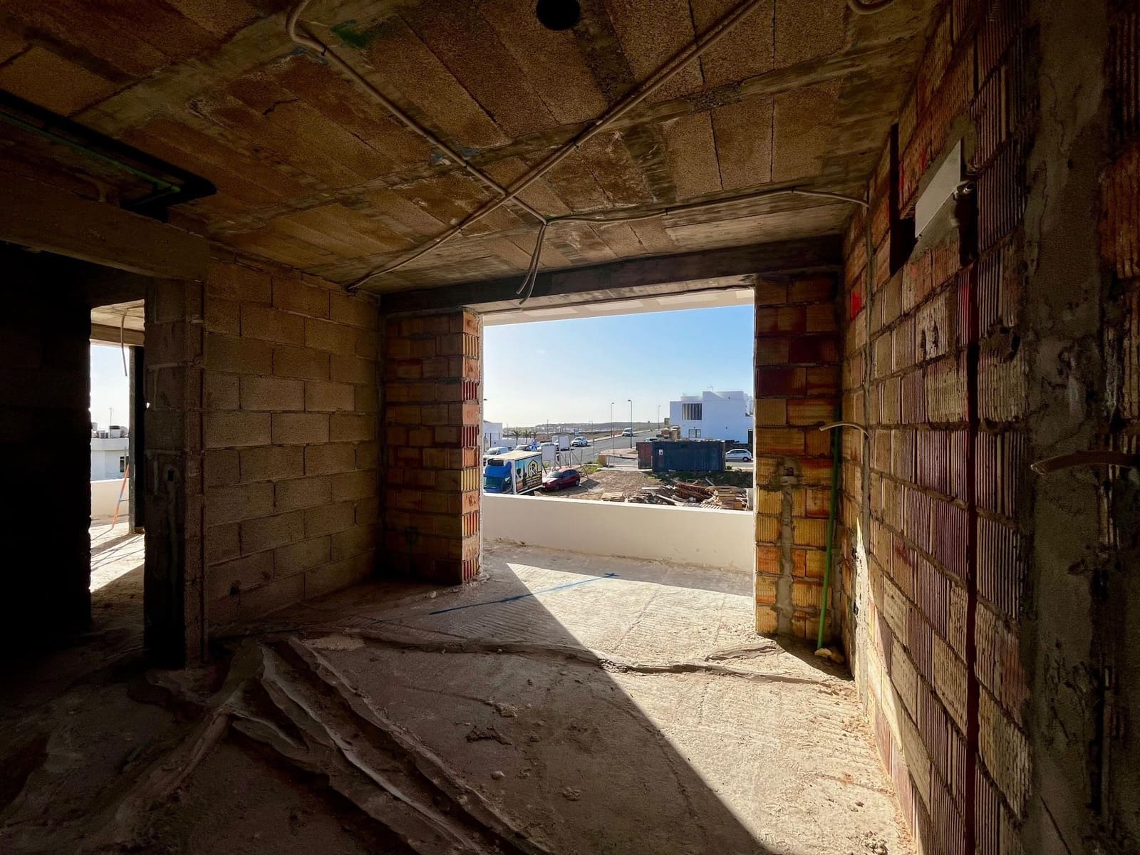 3 chambre Villa/Maison à vendre à Corralejo avec piscine garage - 670 000 € (Ref: 8883985)