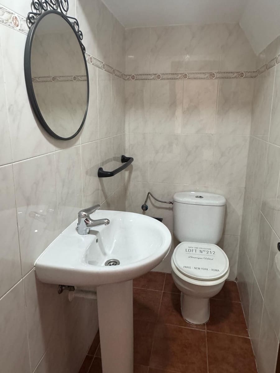 3 makuuhuone Omakotitalo myytävänä paikassa Caleta de Fuste mukana uima-altaan - 249 000 € (Ref: 8914859)