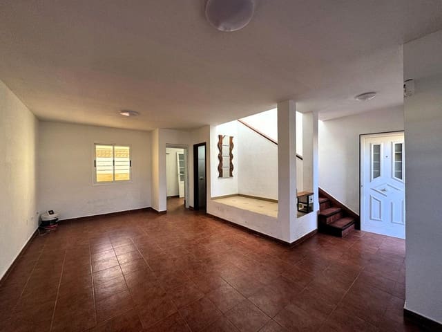 3 soveværelse Byhus til salg i Caleta de Fuste, Antigua med swimmingpool - € 249.000 (Ref: 8914859)