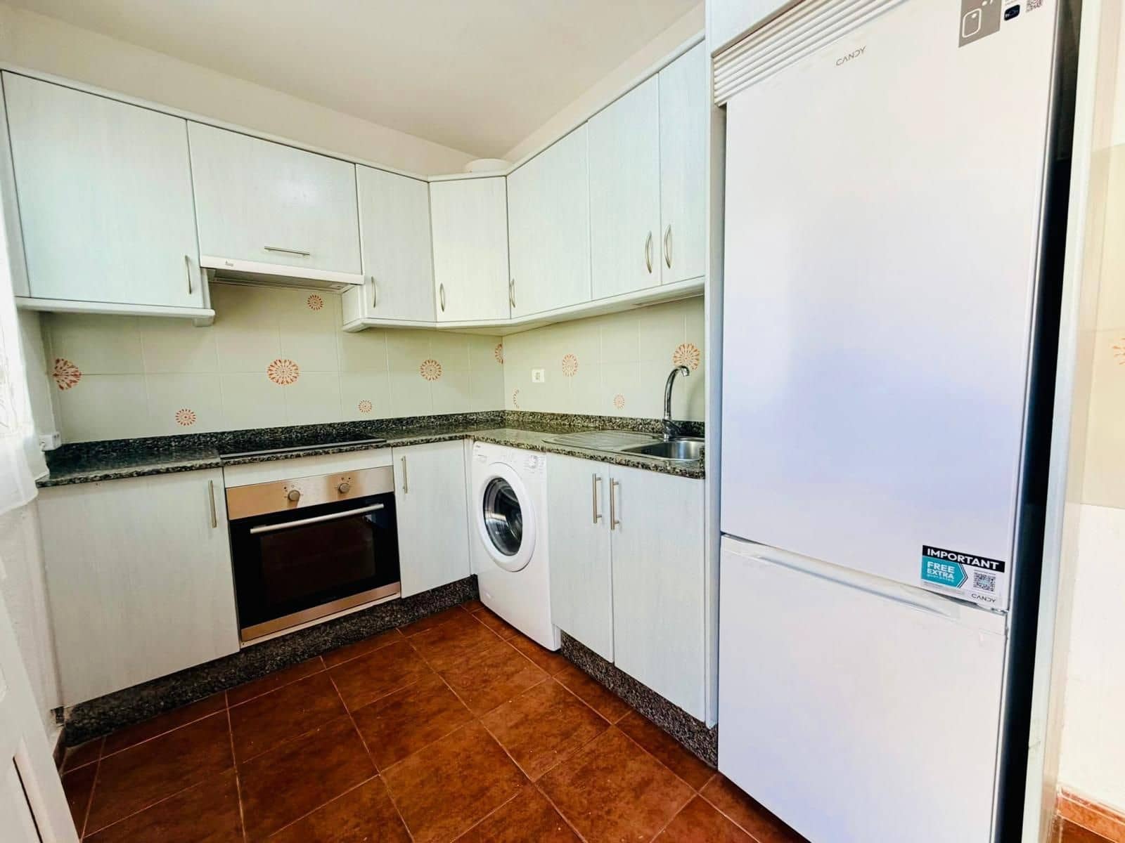 3 slaapkamer Huis te koop in Caleta de Fuste met zwembad - € 249.000 (Ref: 8914859)