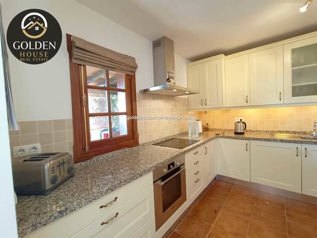 3 chambre Villa/Maison à vendre à Antigua avec piscine - 390 000 € (Ref: 9145252)