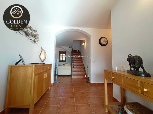 3 chambre Villa/Maison à vendre à Antigua avec piscine - 390 000 € (Ref: 9145252)