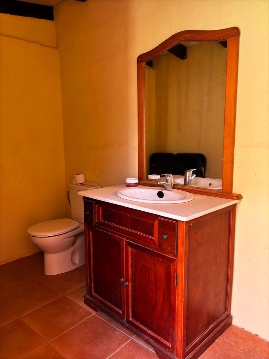 3 soveværelse Villa til salg i Antigua med swimmingpool garage - € 450.000 (Ref: 9176196)