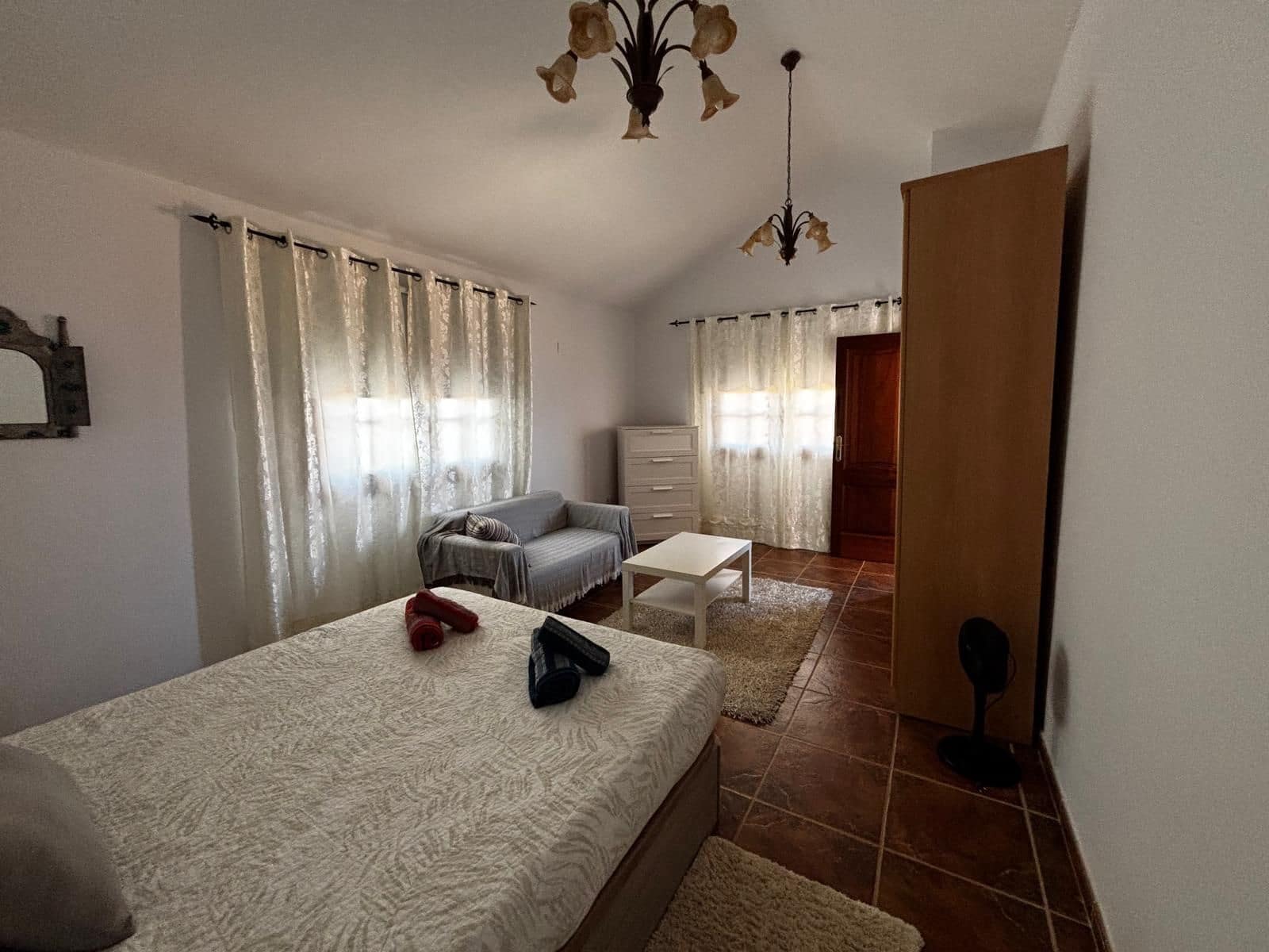 3 soveværelse Villa til salg i Antigua med swimmingpool garage - € 450.000 (Ref: 9176196)