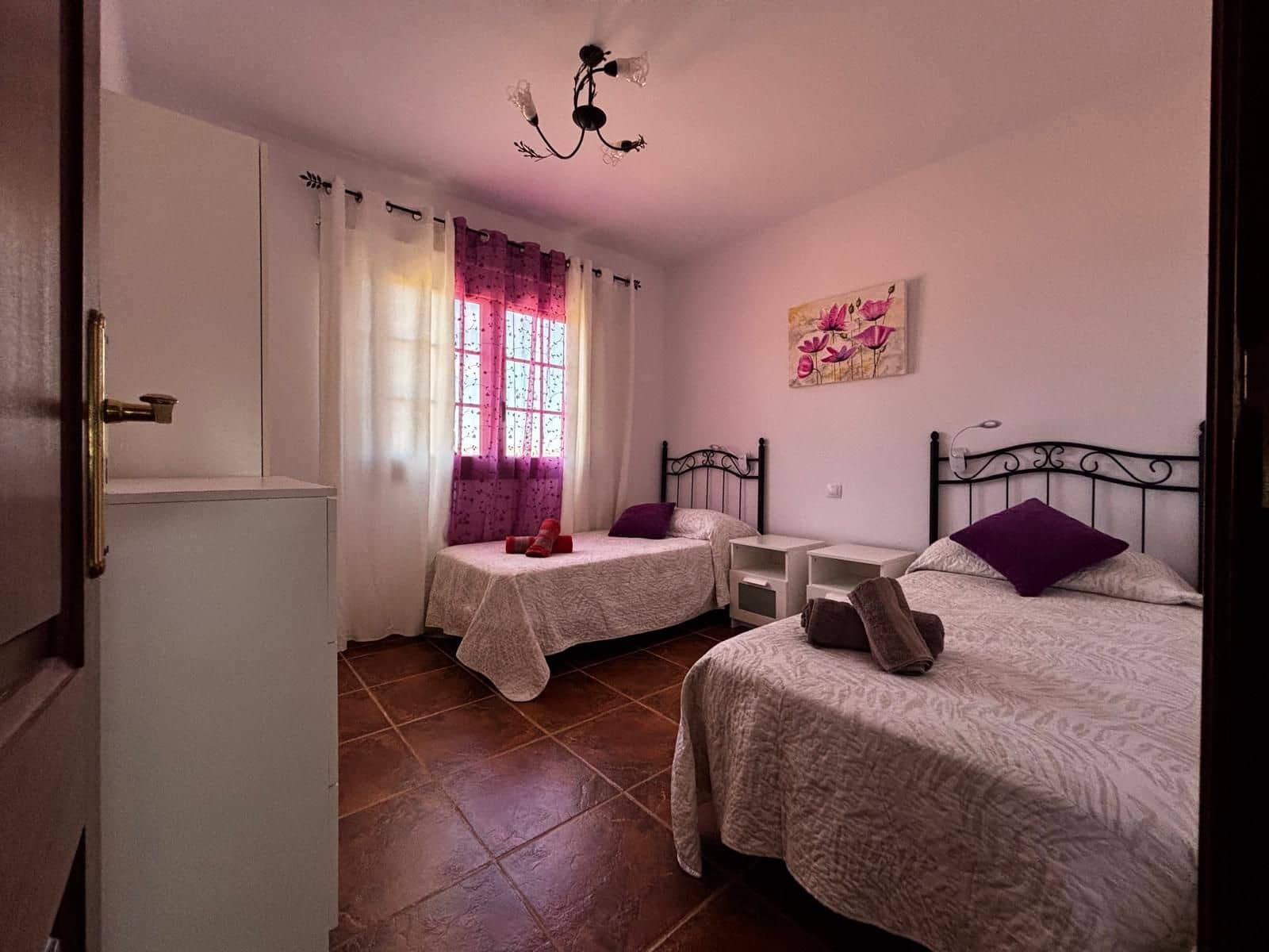 3 soveværelse Villa til salg i Antigua med swimmingpool garage - € 450.000 (Ref: 9176196)