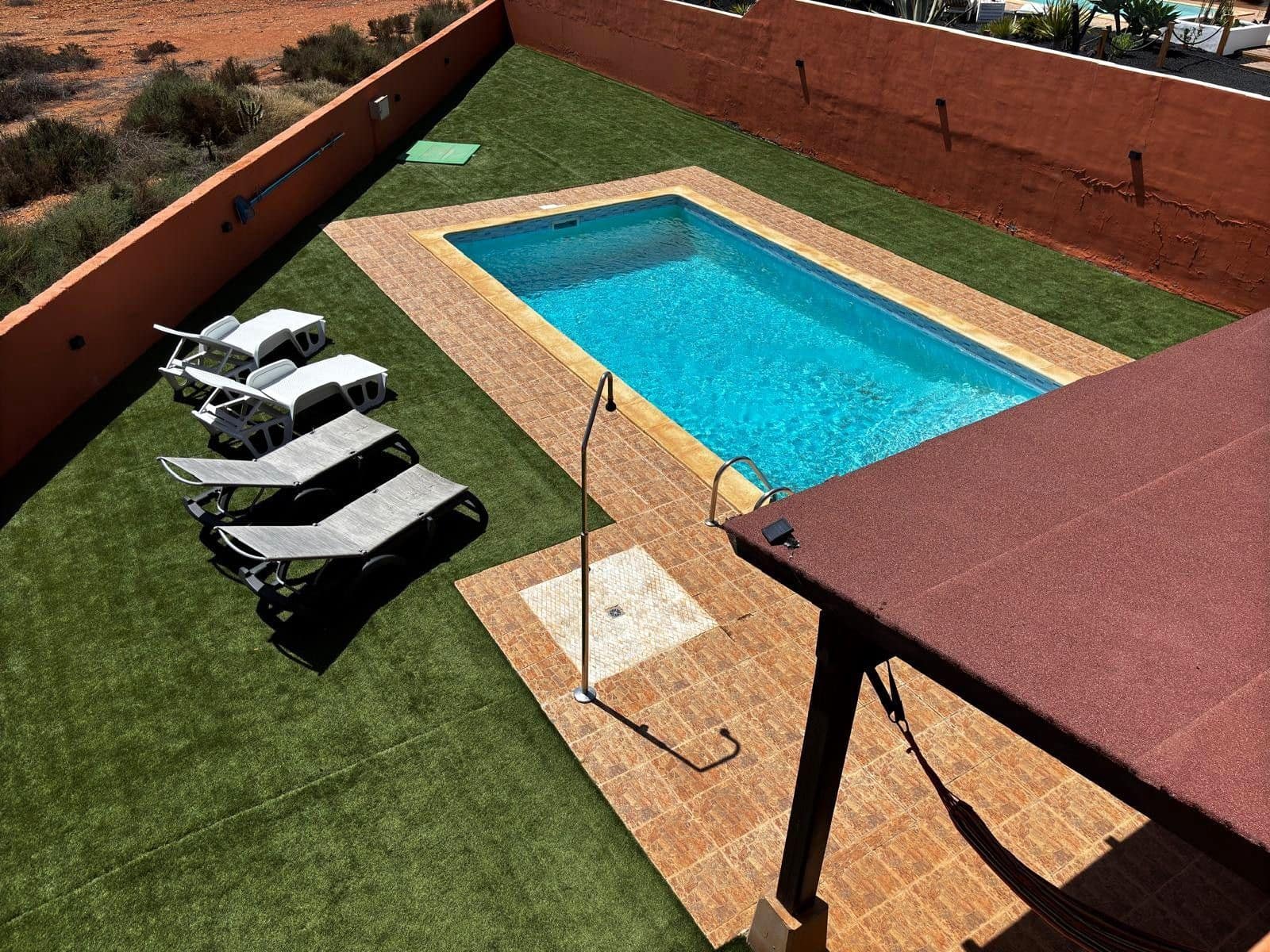 3 soveværelse Villa til salg i Antigua med swimmingpool garage - € 450.000 (Ref: 9176196)