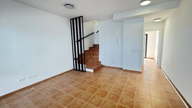 3 sypialnia Dom na sprzedaż w La Oliva z garażem - 249 000 € (Ref: 9284082)