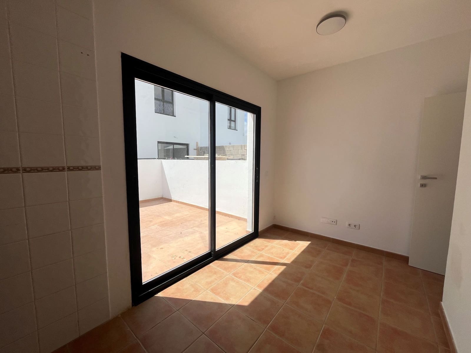 3 sypialnia Dom na sprzedaż w La Oliva z garażem - 249 000 € (Ref: 9284082)