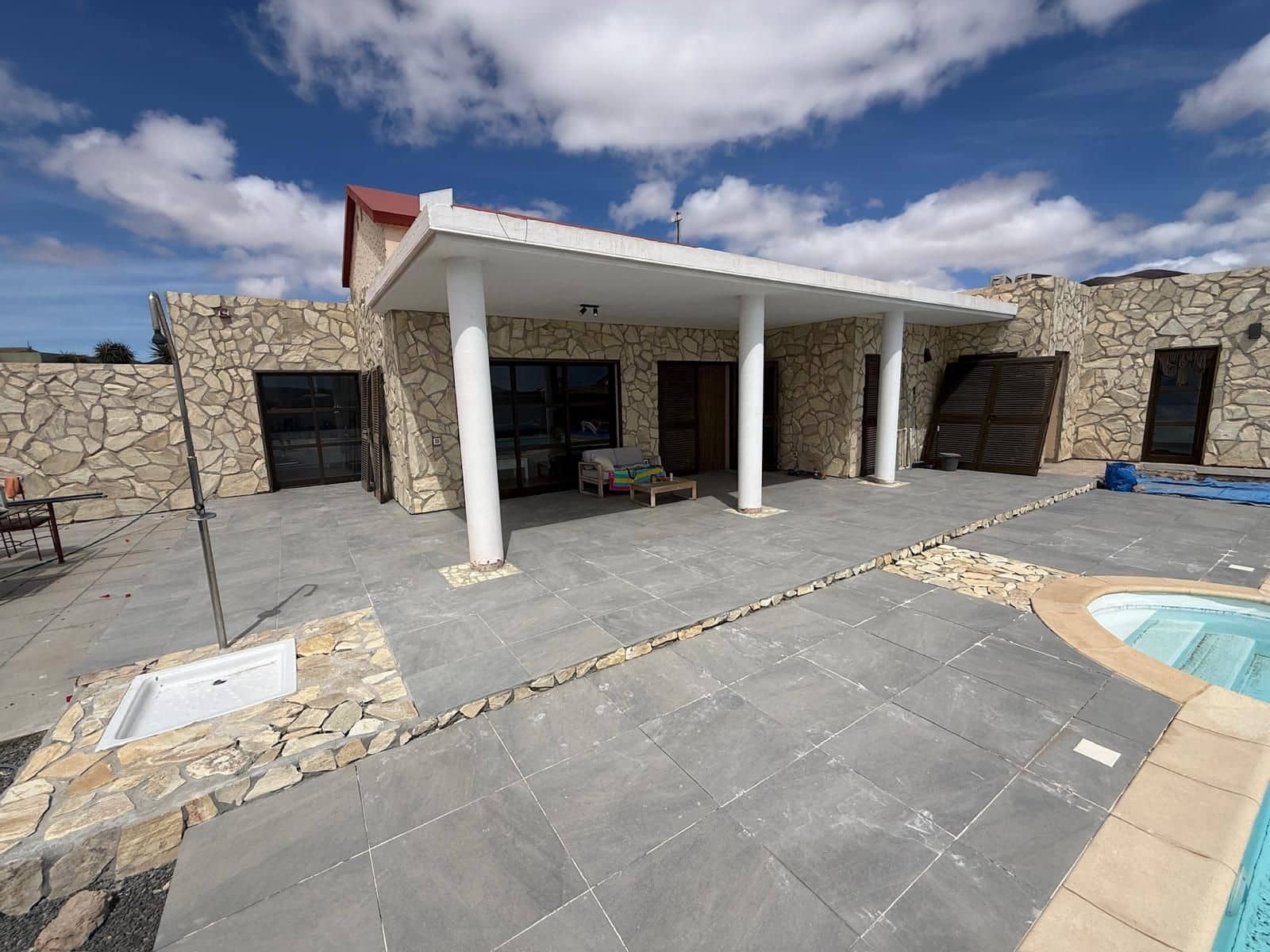 Chalet de 3 habitaciones en Antigua en venta con piscina garaje - 499.000 € (Ref: 9284084)