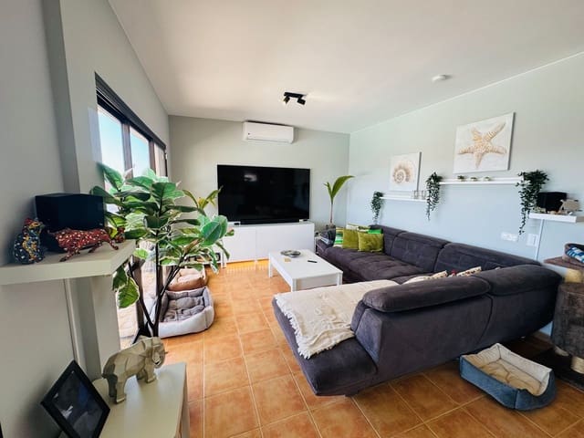 Chalet de 3 habitaciones en Antigua en venta con piscina garaje - 499.000 € (Ref: 9284084)