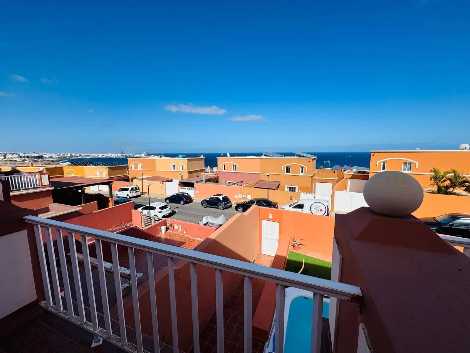 3 quarto Moradia para venda em Puerto del Rosario com piscina - 330 000 € (Ref: 9284086)