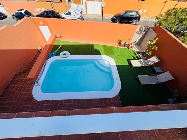 3 sovrum Villa till salu i Puerto del Rosario med pool - 330 000 € (Ref: 9284086)