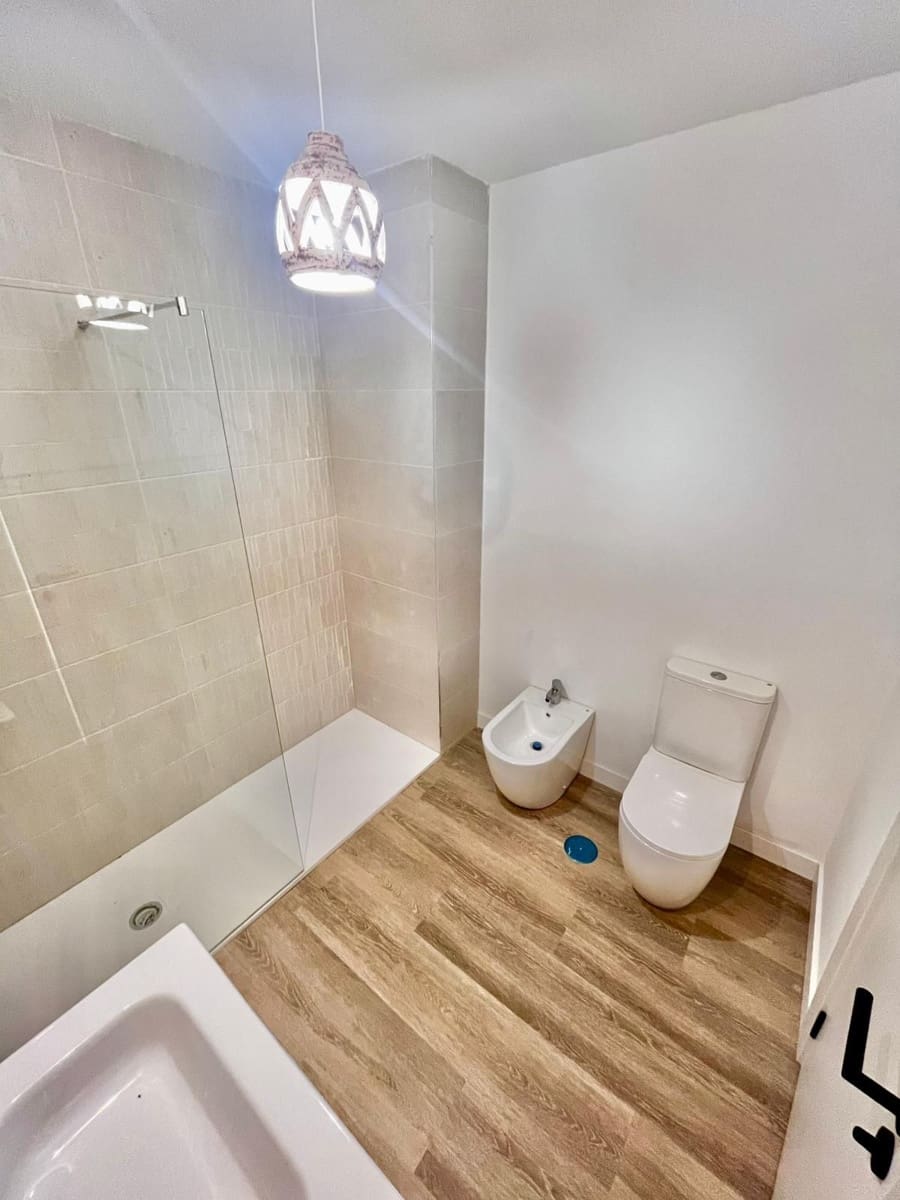 3 bedroom Apartment for sale in Caleta de Fuste with pool garage - € 290,000 (Ref: 9300516)