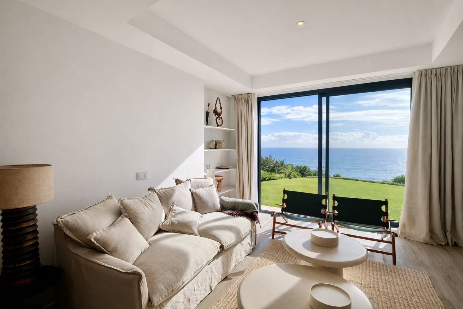 3 bedroom Apartment for sale in Caleta de Fuste with pool garage - € 290,000 (Ref: 9300516)