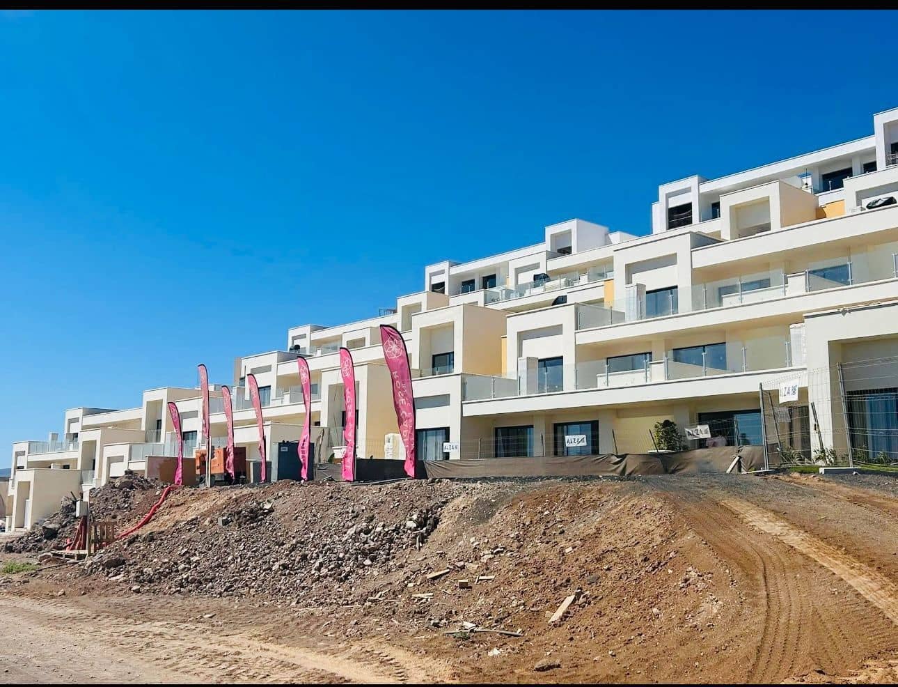 2 Zimmer Apartment zu verkaufen in Caleta de Fuste mit Pool Garage - 275.000 € (Ref: 9300517)