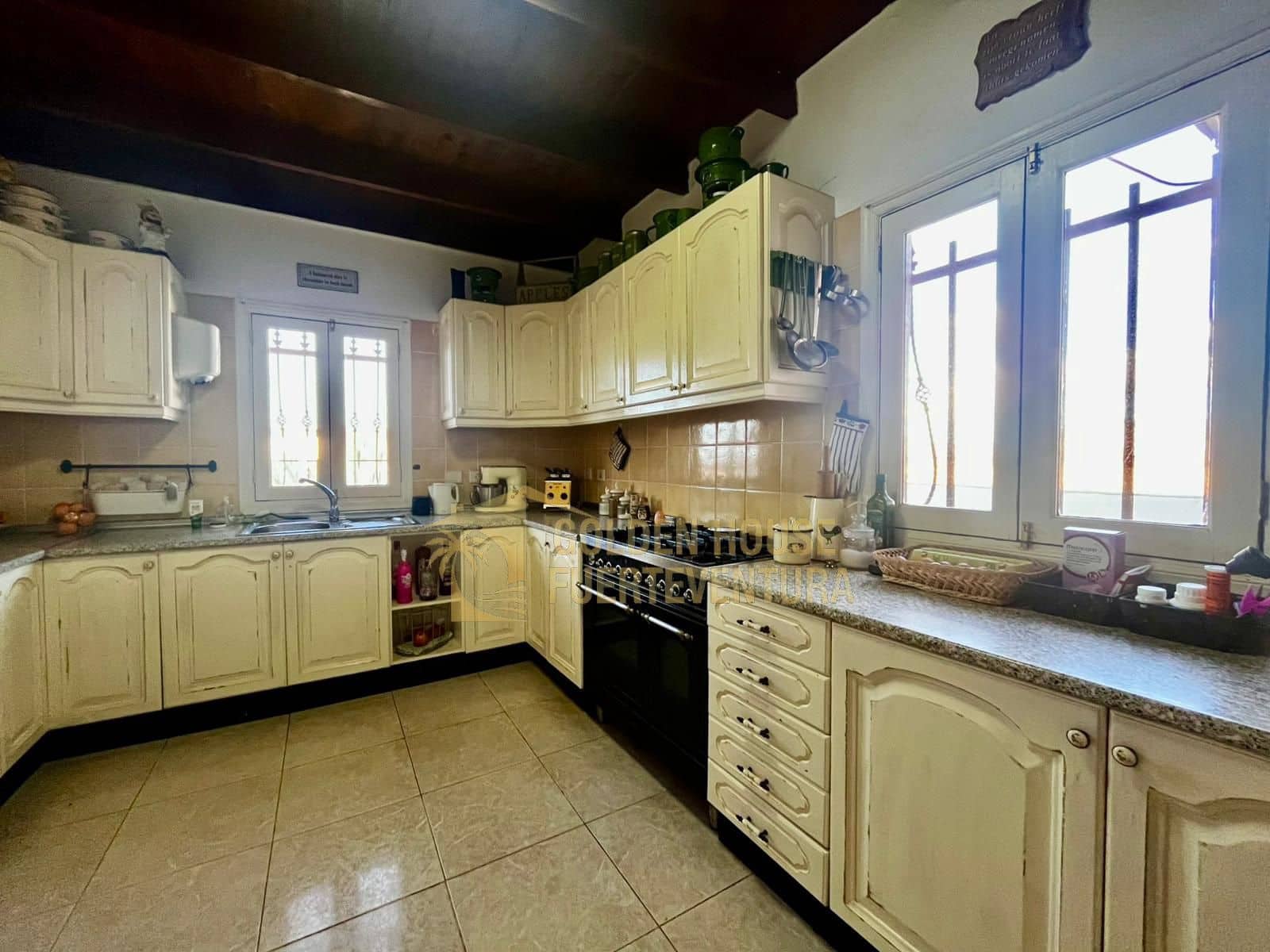 5 camera da letto Villa in vendita in Antigua con piscina garage - 499.000 € (Rif: 9410613)