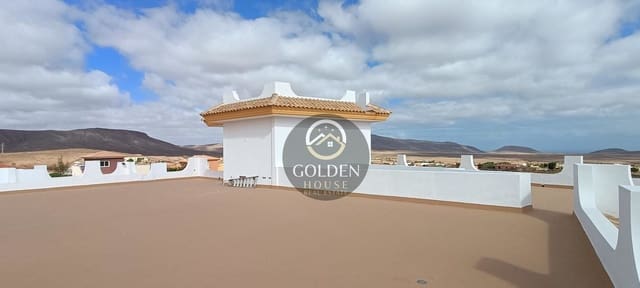 5 chambre Villa/Maison à vendre à Antigua avec garage - 590 000 € (Ref: 9413642)