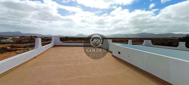 5 chambre Villa/Maison à vendre à Antigua avec garage - 590 000 € (Ref: 9413642)