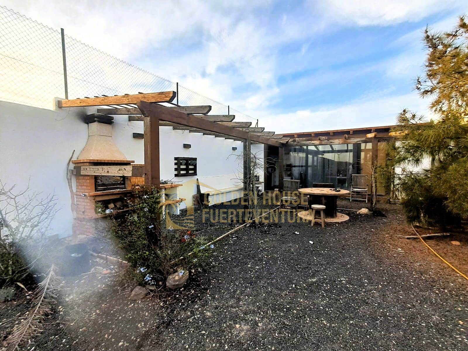 5 makuuhuone Huvila myytävänä paikassa Puerto del Rosario mukana uima-altaan 
autotalli - 710 000 € (Ref: 9413644)