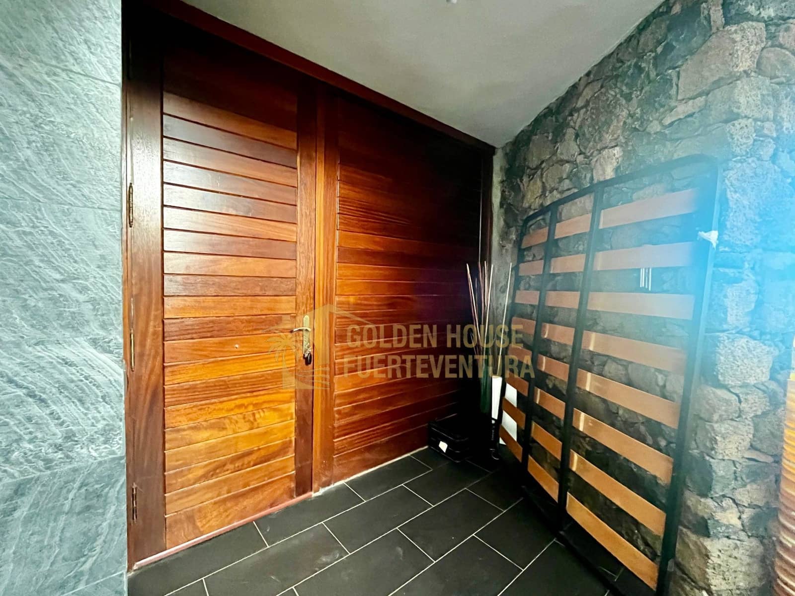 5 makuuhuone Huvila myytävänä paikassa Puerto del Rosario mukana uima-altaan 
autotalli - 710 000 € (Ref: 9413644)