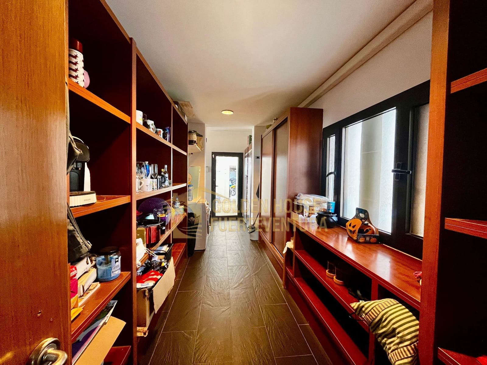 5 makuuhuone Huvila myytävänä paikassa Puerto del Rosario mukana uima-altaan 
autotalli - 710 000 € (Ref: 9413644)