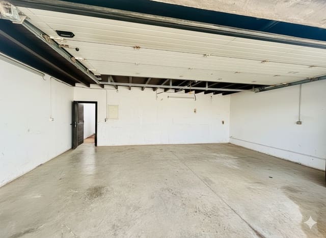 5 soveværelse Villa til salg i Puerto del Rosario med swimmingpool garage - € 710.000 (Ref: 9413644)