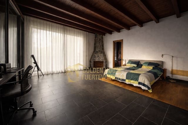 5 camera da letto Villa in vendita in Puerto del Rosario con piscina garage - 710.000 € (Rif: 9413644)
